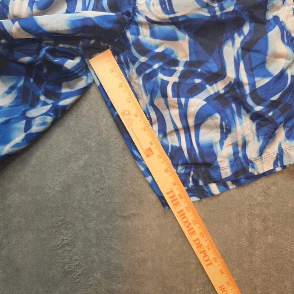 Nike Swim Shorts Mens M Blue Geometric Print Mesh Liner Zip Pocket Elastic Waist